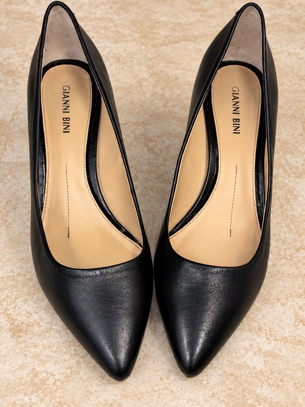 Gianni Bini Black Leather Pointed Toe Kitten Heel Pumps Size 9M